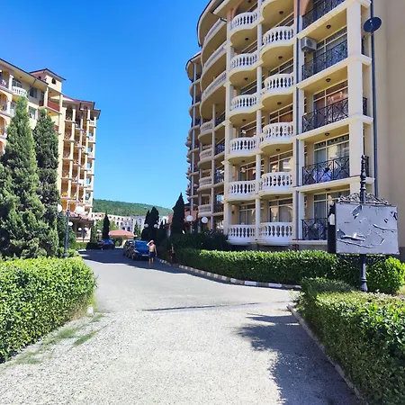 Ξενοδοχείο με διαμερίσματα Umi Σάνι Μπιτς