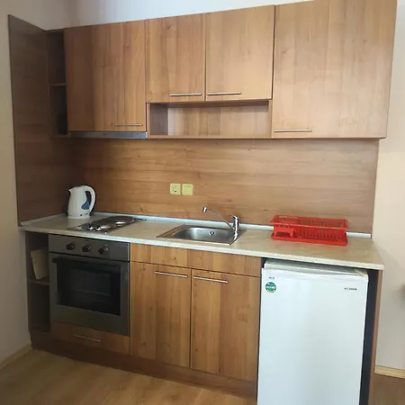 Umi * Σάνι Μπιτς