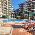 Umi Aparthotel 3*