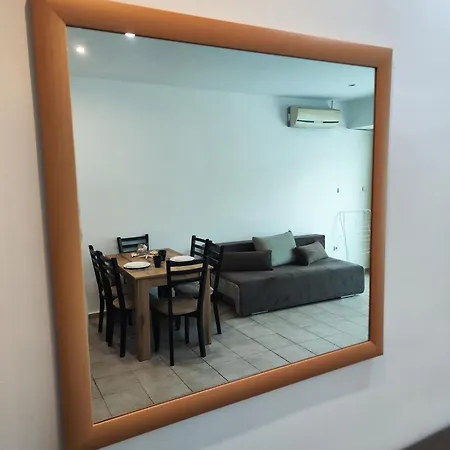 Umi Aparthotel 3*