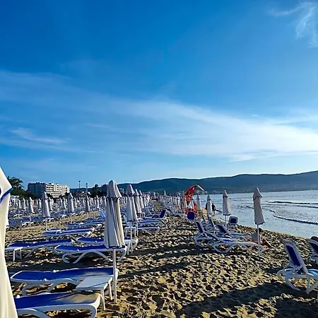 Апартхотел Umi 3*