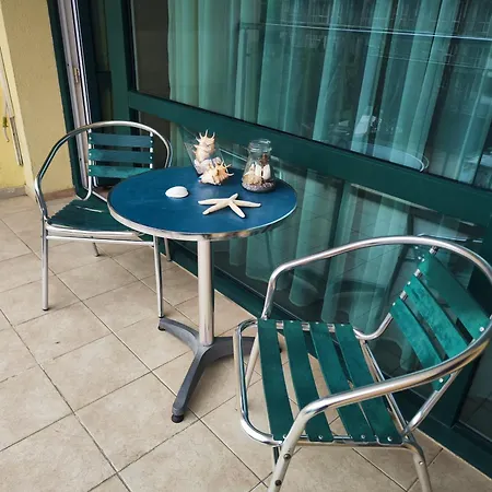 Umi Lägenhetshotell Slăntjev Brjag